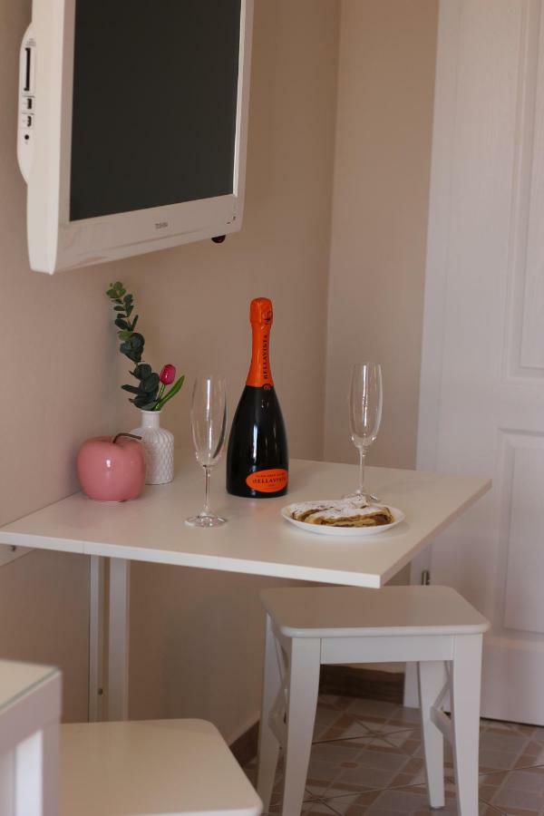 Room&Apartment Doris Lovrečica Buitenkant foto