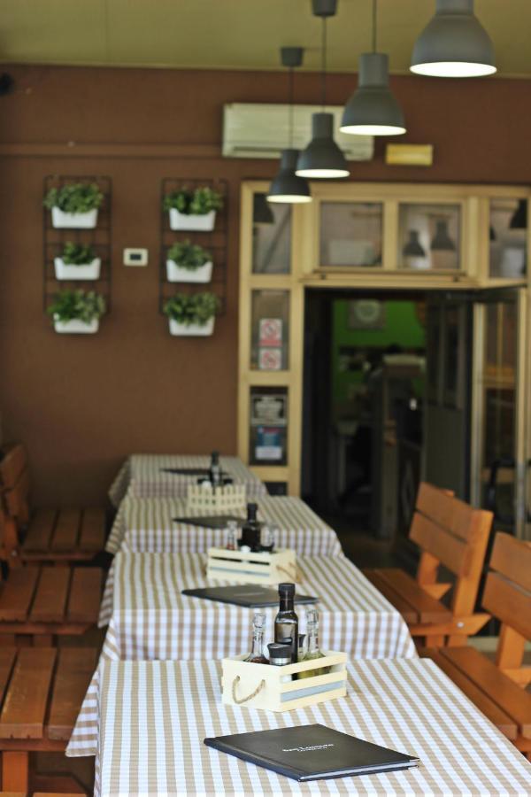 Room&Apartment Doris Lovrečica Buitenkant foto
